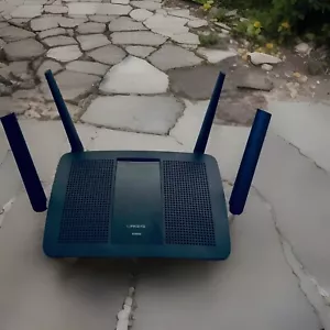 Linksys Max-Stream EA8500 4-Port Gigabit Wireless AC Router mit USB, eSATA Port - Bild 1 von 13