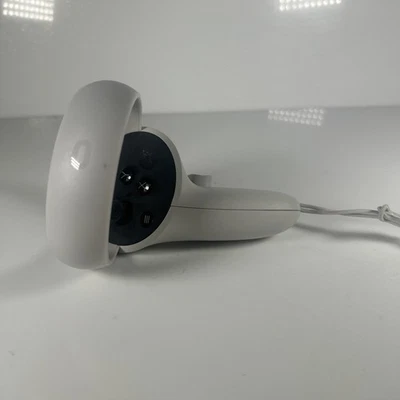 Oculus Quest 2 LEFT Hand Replacement Controller - GOOD USED - Image 1 of 4