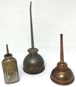 VINTAGE Lot of 3 MINIATURE SMALL POCKET THUMB PRESS METAL OILER OIL CAN - Picture 1 of 11