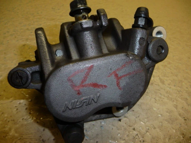 Honda CBR 600 F3 1996 pinza de freno delantera derecha Foto 1 de 1