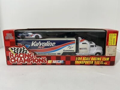Camión de colección 1996 NASCAR RACING CHAMPIONS VALVOLINE CUMMINS MARK MARTIN CON AUTO Foto 1 de 4