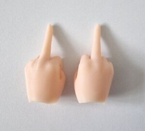 To Fit Smart Doll Cinnamon. Hater Hands. Left & Right. Doll Accessories. NEW!