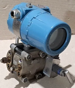 Rosemount 1151DP5S22M4B1I1I4 + C304051230-0000 Pressure Transmitter 1 pcs - Picture 1 of 18