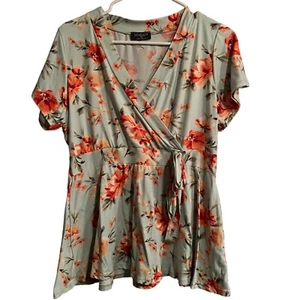 Scarlett Plus Floral V-Neck Babydoll Style Top Size 1X - Picture 1 of 9