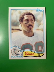 1982 Topps Nat Moore Miami Dolphins #132 - Picture 1 of 2