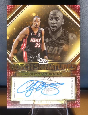 2025-26 Topps - ALONZO MOURNING - MIAMI HEAT - FIRMAS DE MUESCA - AUTOMÁTICO - #TNS-AM Foto 1 de 4