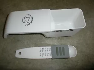 Pampered Chef Measuring Cup & Measuring Spoon Set (O45) - Picture 1 of 2