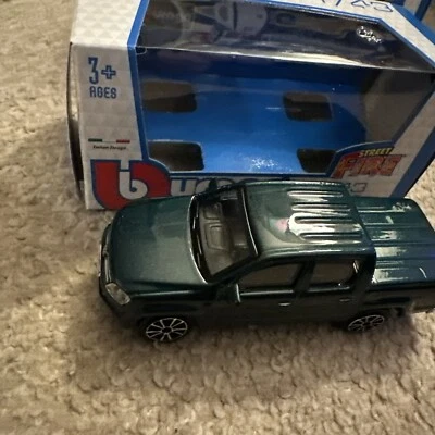 Volkswagen Amorok en Verde - Burago 'Street Fire' Modelo Escala 1:43 Nuevo en Caja Foto 1 de 4