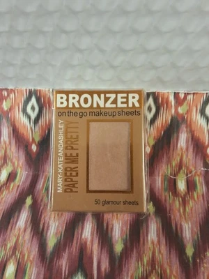 Mary-Kate and Ashley Paper Me Pretty Bronzer Hojas Glamour, 50 Hojas Nuevo Sello Foto 1 de 2