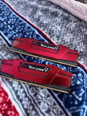 (2) Gskill ripjaws v series 8gb 4Gx2 ddr4 2133 - Image 1 of 2