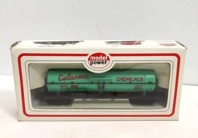 Model Power Celanese Chemicals Tanker Train HO Scale Box Green - Image 1 of 4