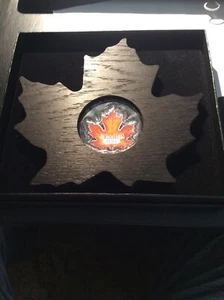 2016 CANADA $20 SILVER COLORED MAPLE LEAF SHAPE PROOF COIN  (Jun22-5) - Picture 1 of 3