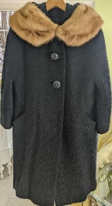 VINTAGE UNION MADE BOXY BAGGY 60s BLACK NUBBLY WOOL COAT SZ L PETITE MINK COLLAR - Picture 1 of 23