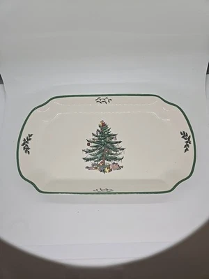 Spode Christmas Tree Rectangular Scalloped Tray 27.9cm - Image 1 of 4