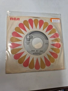 GODSPELL- DAY BY DAY 7" 45 RPM RECORD LIKE NEW OOP - Imagen 1 de 2