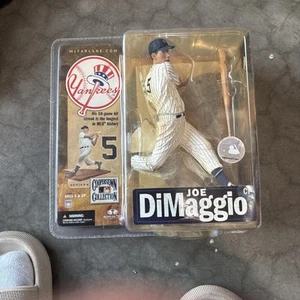 Joe DiMaggio #5 MLB Mcfarlane Sport Pick Yankee 2007 Series 5 C.C. Action Figure - Picture 1 of 2