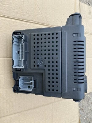 Some 2005-2007 Volvo V70 Xc70 Xc90 Cem Fuse Box Ecu 30786889 Need Clonne - Image 1 of 4