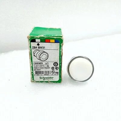 NUEVA CAJA ABIERTA | CABEZAL PULSADOR SCHNEIDER ELECTRIC ZB4BW31 SERIE ZB4 MONTAJE 22 MM Foto 1 de 4