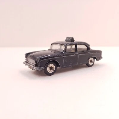 VINTAGE DIECAST DINKY TOYS #256 HUMBER HAWK POLICE PATROL CAR IN BLACK - Image 1 of 4