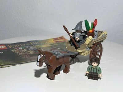 LEGO 9469 Gandalf Arrives The Lord of the Rings EXCELLENT CONDITION ~ 100% - Image 1 of 4