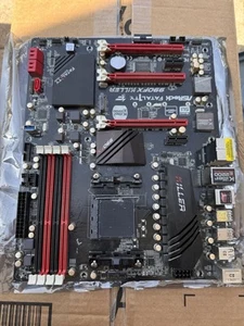 ASRock Fatal1ty 990FX Killer Socket AM3+ AMD 990FX Desktop Motherboard DDR3 - Picture 1 of 4