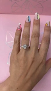 Anillo para mujer de oro blanco de 18 k con montura ovalada de media eternidad semi montura de 0,30 quilates - Imagen 1 de 11