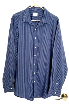 Usada en Excelente Condición Camisa Para Hombre Antigua Azul Marino Con Botones Talla XL Azul Rayas Manga Larga-Vestido O Informal Foto 1 de 4