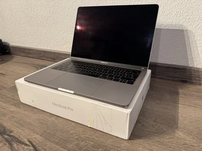 MacBook Pro 13 Zoll 2017 - Bild 1 von 4
