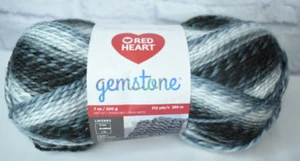 Rotes Herz Edelstein Garne/Knäuel (graue Mischung) 100 % Acryl 312 Yards - NEU - Bild 1 von 4