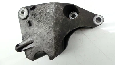 Vauxhall Vectra  SAAB 93 9-3 1.9 TID Z19DT Engine Gearbox Mount Bracket 13112030 - Image 1 of 4