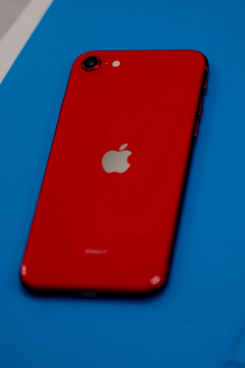 iPhone SE (2nd Generation) (PRODUCT) RED for Sale | Shop New