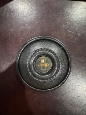 Botón bocina Jeep YJ Wrangler Foto 1 de 3
