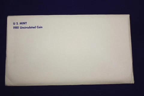 1981 UNCIRCULATED Genuine U.S. MINT SETS ISSUED BY U.S. MINT Cover