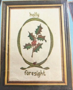 Kit de bordado Paragon Navidad Acebo Berry Foresight A5012 Julie Eisenhower - Imagen 1 de 7