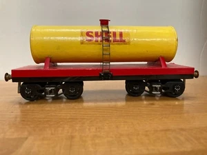O Gauge Tankcar wagon in Shell Livery - Picture 1 of 6