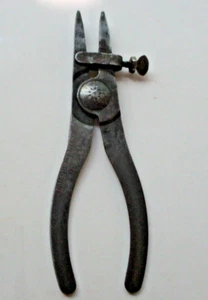 Vintage Waldes Truarc Snap Ring Plier Number 2 - Picture 1 of 4