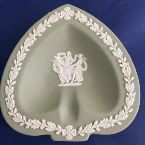 Green Wedgewood Jasperware Spade Ashtray - Picture 1 of 5