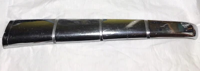 1946/1947 FORD SUPER DELUXE UPPER RH GRILLE TRIM - Image 1 of 4