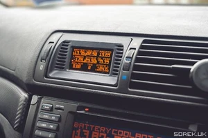 Gauge.S for E39 E46 middle vent mount - Picture 1 of 5