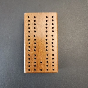 Tavola Cribbage Vintage Piccola Pieghevole 7x2" - Cerniera Ottone - Portatile da Viaggio (KO) - Foto 1 di 3