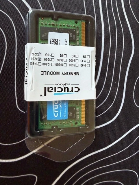 Crucial DDR4 32 GB 3200 MHz PC4-25600 260 pines SODIMM memoria RAM 1 x 32 GB Foto 1 de 1