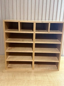 Scatola organizer vintage legno massello rustica scrivania archivio posta slot grande - Foto 1 di 8