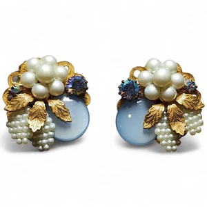 Vintage Beaded Clip On Earrings Blue Lucite Moonstone Floral Cluster - Picture 1 of 6