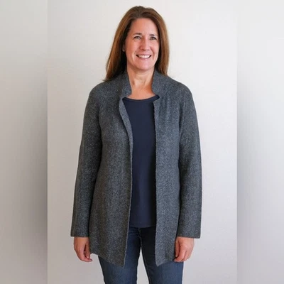 Nuevo con etiquetas Cárdigan Eileen Fisher 100% Seda Tejido Cuello Alto Frente Abierto Mármol Mediano Foto 1 de 4