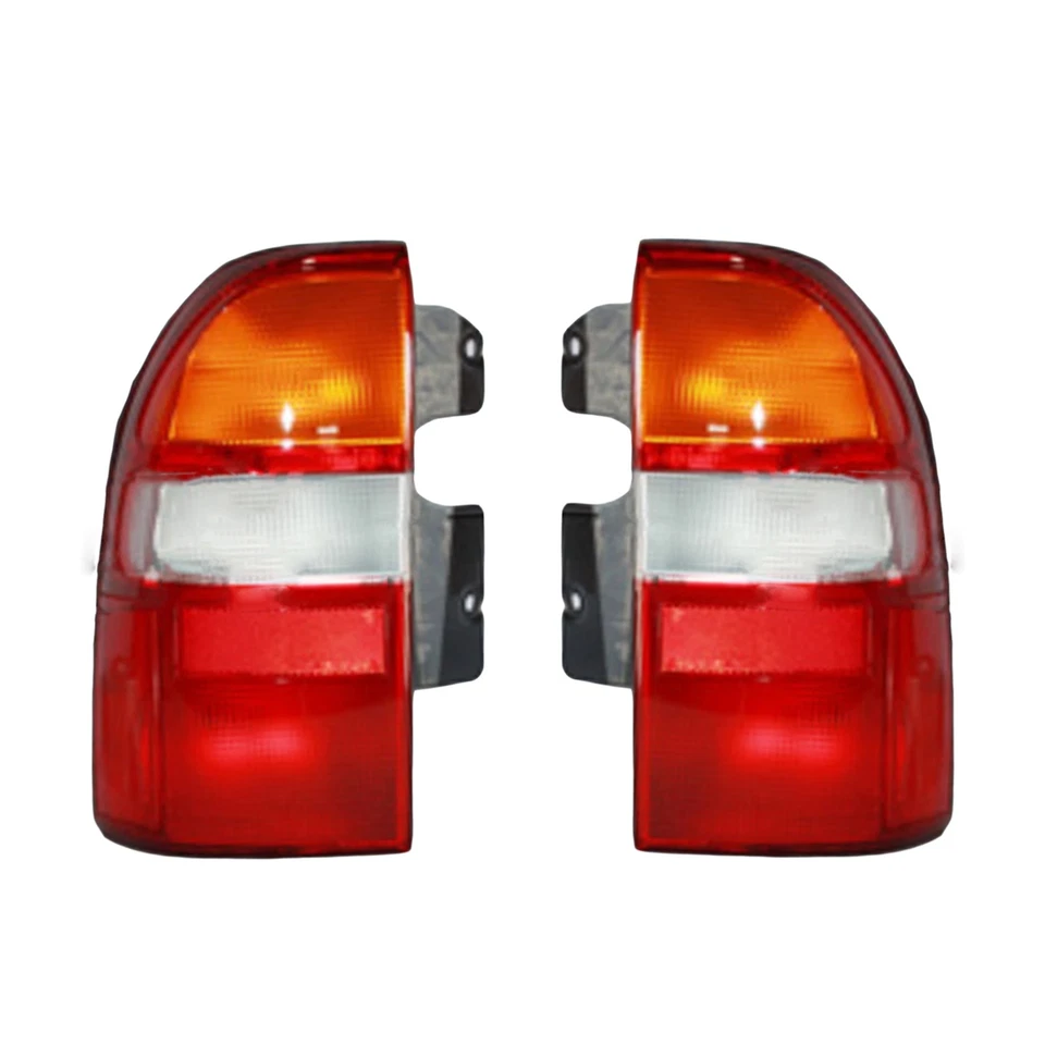 PAIR OF TAIL LIGHTS FITS SUZUKI GRAND VITARA 2000 2001 2002 2003 3565065D00 - Image 1 of 1