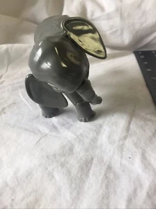 VTG REVELL Hard Plastic Articulated Wild Zoo Elephant Animal-Yarn Tail a550 - Picture 1 of 7