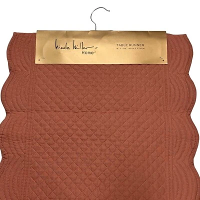 Nicole Miller Table Runner Mauve Mixed Quilted Pattern Scalloped Edging 18x108 - Image 1 of 4
