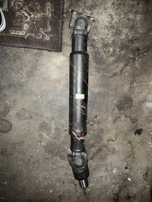 Infiniti G35 2003-2007 cupé con eje de transmisión automático montaje del eje de transmisión Foto 1 de 4