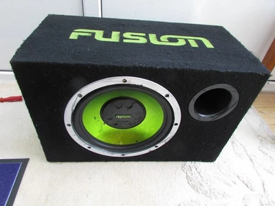 Fusion EN-AB1120 car speaker 360W in carpet box - Image 1 of 4
