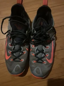 Nike Zoom MEN'S Gray Hyper Rev 2014 Athletic Basketball Sneakers Size 10 US EUC - Picture 1 of 4